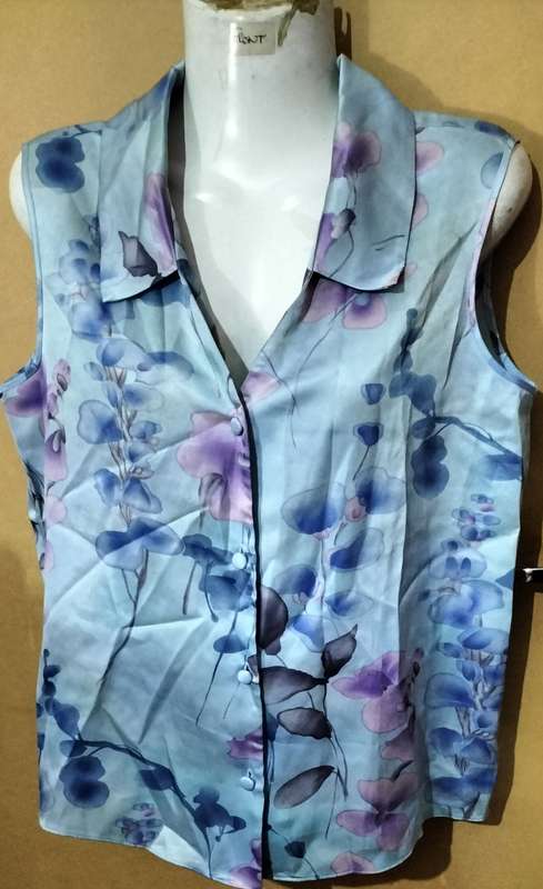 Ladies - Multicolored Sleeveless Blouse - Make - Shelley - Size - S bust 82-87cm