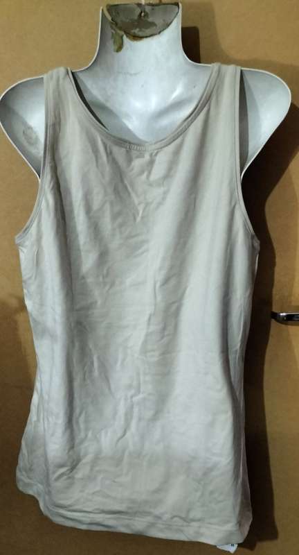 Ladies -Beige Top - Make - Woolwrths - Size - 16