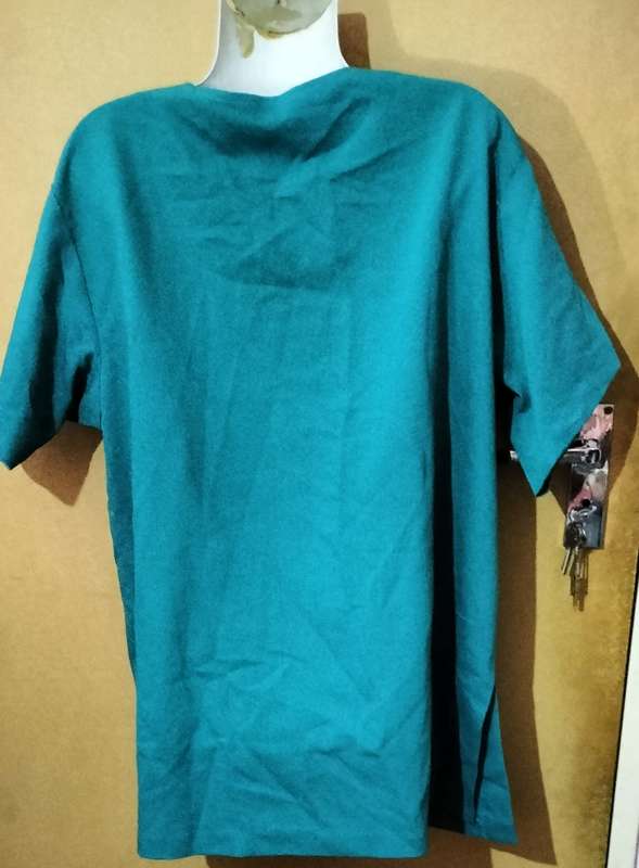 Ladies - Green Blouse - Make - no make - Size - no size