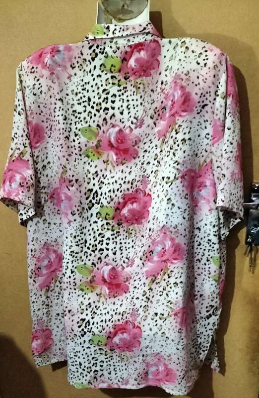 Ladies - Multicolored Blouse - Make - no make - Size - no size