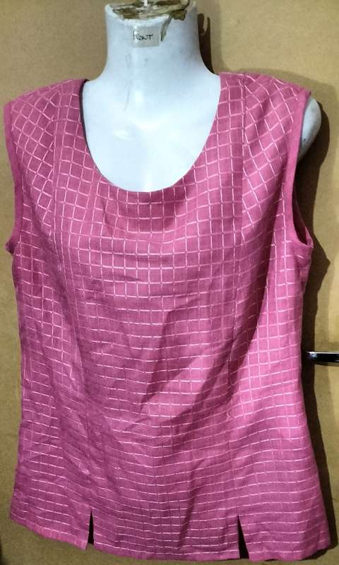 Ladies - Multicolored Top - Make - no make - Size - no size