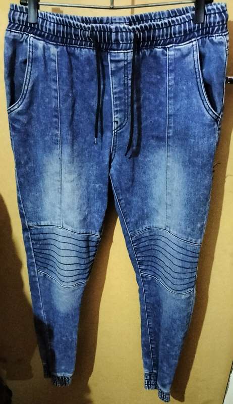 Ladies - Blue Jeans - Make - RT - Size - 30 skinny fit