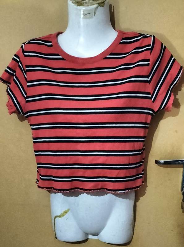 Ladies - Multicolored Top - Make - RT - Size - L