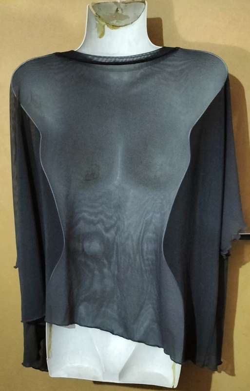 Ladies - Thin Grey Top - Make - Rosa - Size - no size