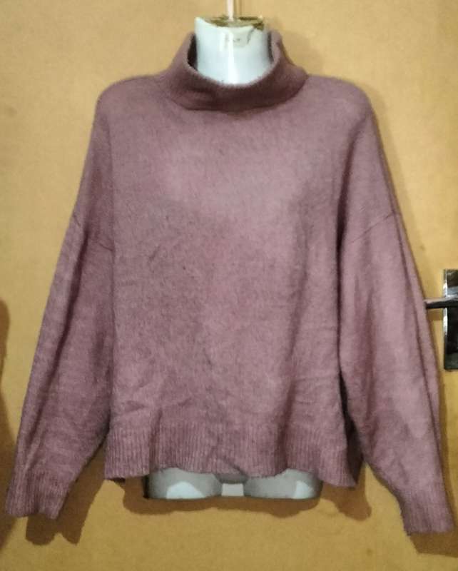 Ladies - Pink Jersey - Make - Refinery - Size - M