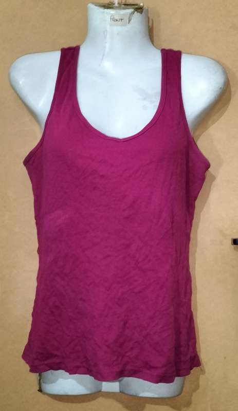 Ladies - Dark Pink Top - Make - Legit - Size - no size