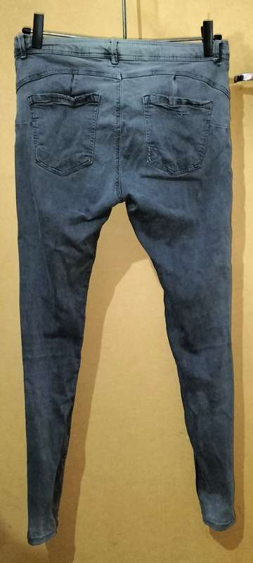 Ladies - Grey Jeans - Make - Bershka - Size - EUR 40, USA 8