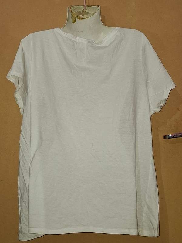 Ladies - White Top - Make - Real Clothing - Size - 3XL