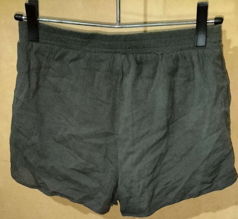 Ladies - Olive Green Shorts - Make - Cotton On - Size - XS