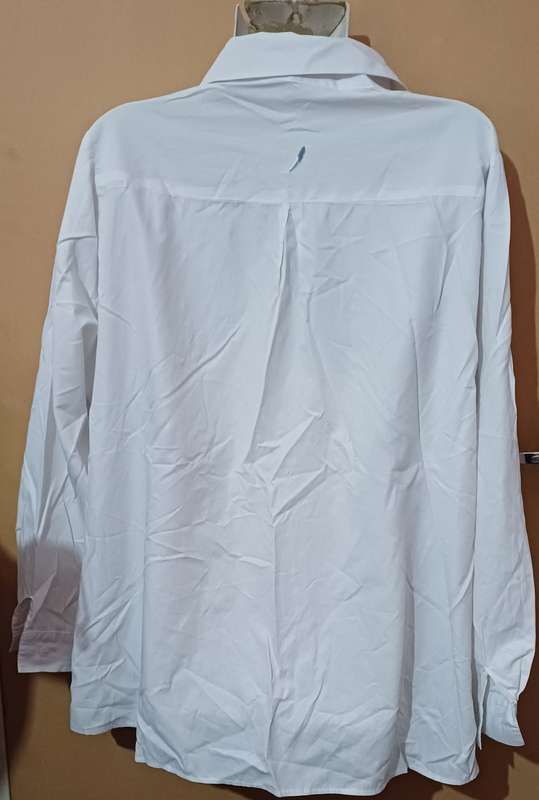 Ladies - White Blouse - Make - no make - Size - no size