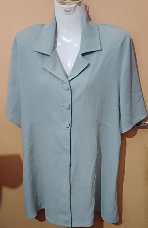 Ladies - Green Blouse - Make - no make - Size - no size