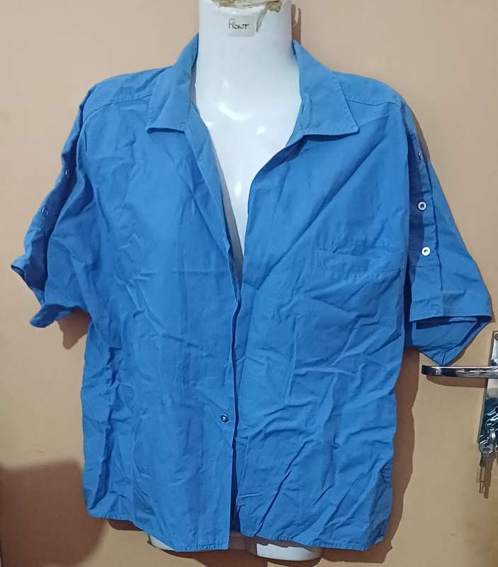 Ladies - Blue Blouse - Make - no make - Size - no size