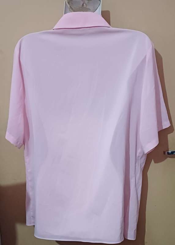 Ladies - Pink Blouse - Make - Woolworths - Size - M