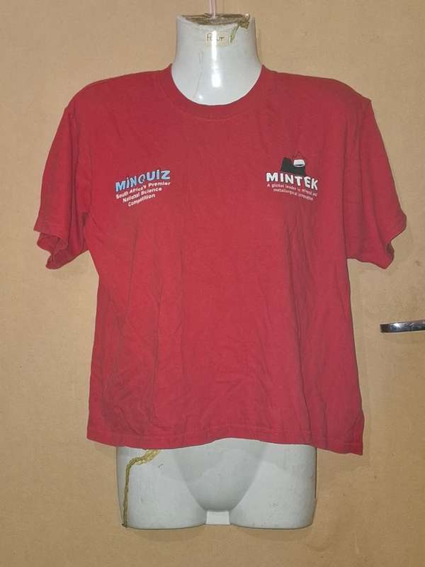 Ladies - Red Top - Make - no make - Size - XXXL