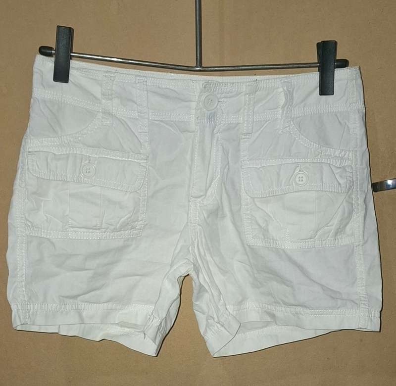 Girls - White Shorts - Make - New Wave - Size - 15-16 years