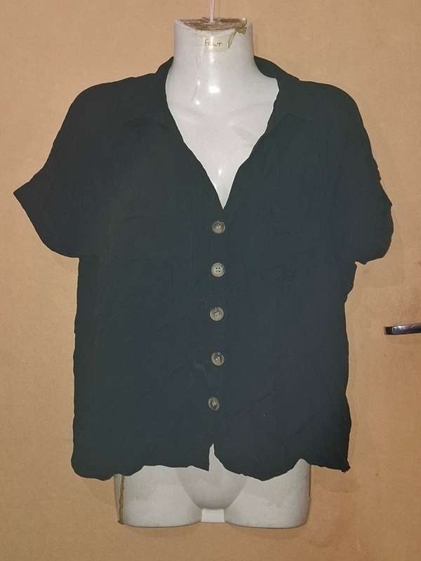 Ladies - Black Blouse - Make - Oakridge - Size - 34