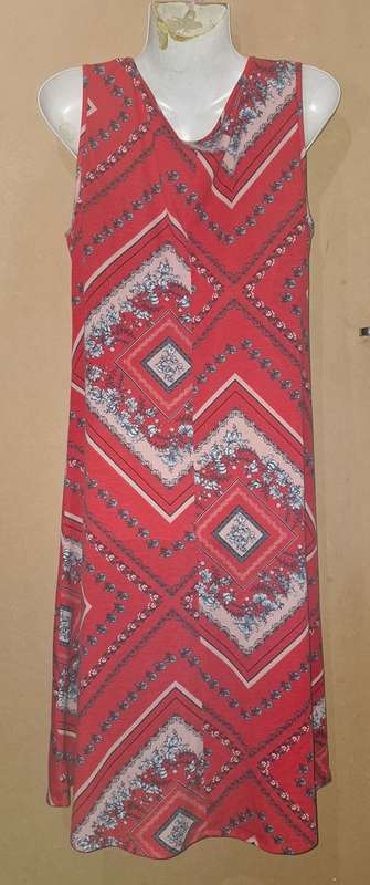 Ladies - Multicolored Dress - Make - Exact - Size - 16