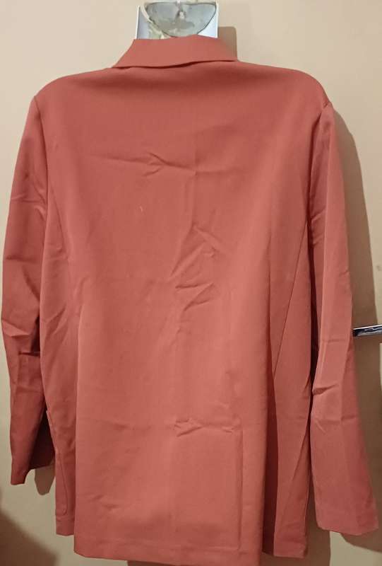 Ladies - Brown Blazer - Make - H&M- Size - UK 16 EUR 42