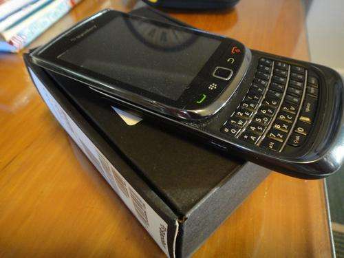 BLACKBERRY TORCH 9800 - FREE SHIPPING