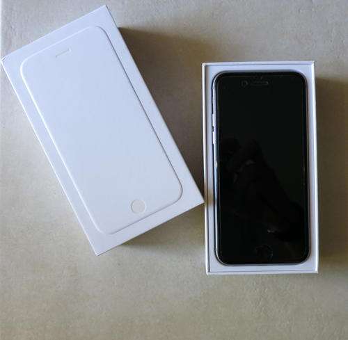 iPhone 6 64GB SPACE GREY - Excellent condition as new! Free shipping!