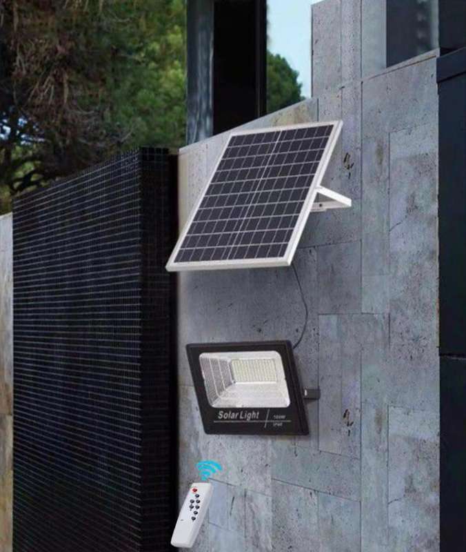 200W SOLAR FLOODLIGHT   WITH REMOTE