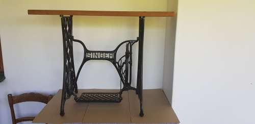 singer table