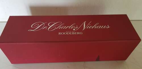 ROODEBERG DR CHARLES NIEHAUS 2010