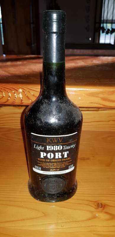 KWV LIGHT TAWNY PORT 1980