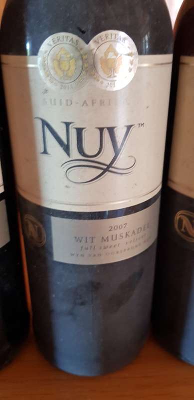 Nuy collection x 9 bottles