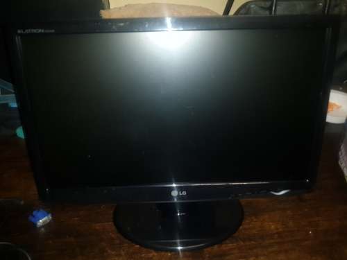 22" LG FLATRON W2243S Monitor