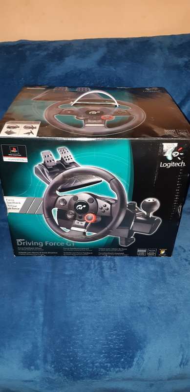 Logitech Driving Force GT.