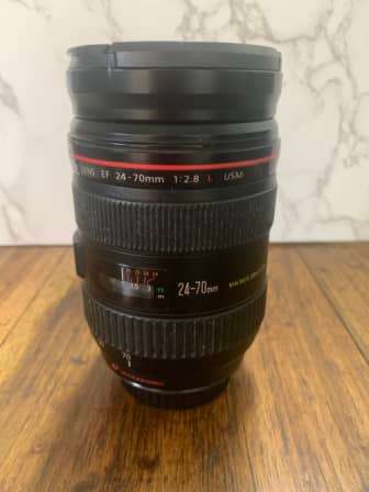Used: CANON EF 24-70MM  + Canon Speedlite 430EX II