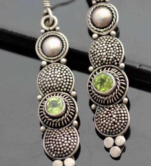 BEAUTIFUL VINTAGE PERIDOT (0,38ct) STERLING SILVER EARRINGS