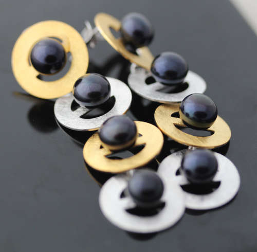 STRIKING GENUINE BLACK TAHITIAN PEARL 2-TONE STERLING SILVER DROP EARRINGS
