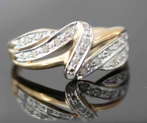 ENGLISH VINTAGE MINE-CUT DIAMOND 0,10ct RING YELLOW AND WHITE 9ct GOLD. *JEWELLER CERTIFIED R 8'784*