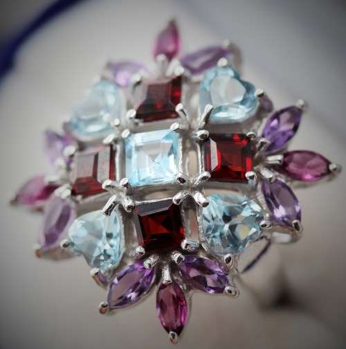 SPECTACULAR LARGE SQUARE MULTIPLE GEMSTONE STERLING SILVER RING. 925