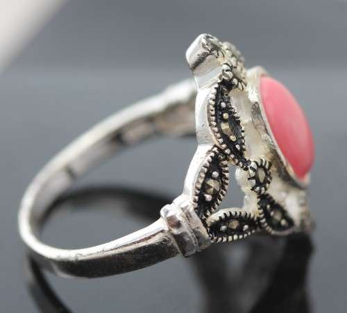 FABULOUS MARSALA MARCASITE AND PINK JASPER GEMSTONE STERLING SILVER RING. 925