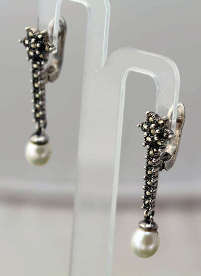 HANDCRAFTED 'SHOOTING STAR' MARCASITE AND REAL FRESHWATER PEARL DROP EARRINGS IN STERLING SILVER.925