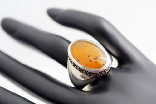 HEAVY VINTAGE NATURAL BALTIC AMBER STERLING SILVER RING. 925. CIGAR BAND SHANK,  COLLECTABLE PIECE!