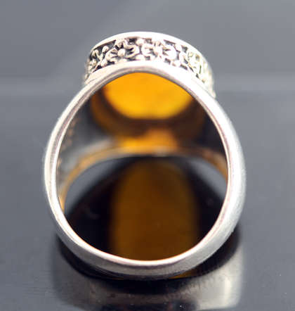 HEAVY VINTAGE NATURAL BALTIC AMBER STERLING SILVER RING. 925. CIGAR BAND SHANK,  COLLECTABLE PIECE!