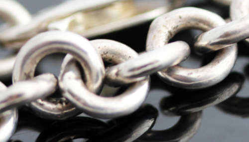 VINTAGE STERLING SILVER LARGE CABLE CHAIN BRACELET. FUNKY FEEL. LARGE HEART TAG