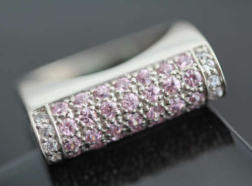 FUNKY PINK AND WHITE GEMSTONE VINTAGE PIECE AVANT GARDE DESIGN STERLING SILVER RING