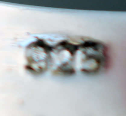 LARGE FLAMBOYANT FRESHWATER PEARL AND CRYSTAL STERLING SILVER RING. 925