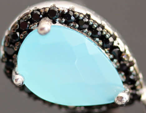 STRIKING MODERN BLUE CHALCEDONY STERLING SILVER DROP AND DANGLE EARRINGS.925