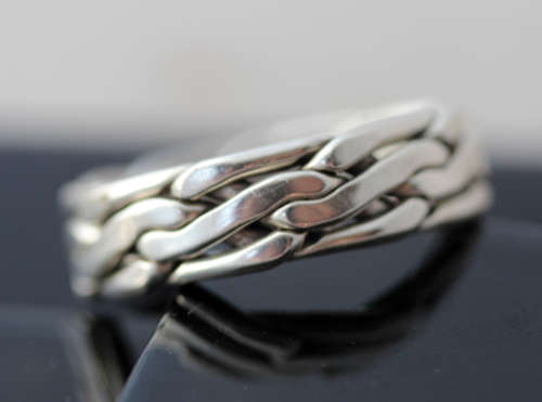 UNUSUAL HANDCRAFTED BASKET WEAVE MEXICAN STERLING SILVER RING. 925. HEAVY 8,64 grams!