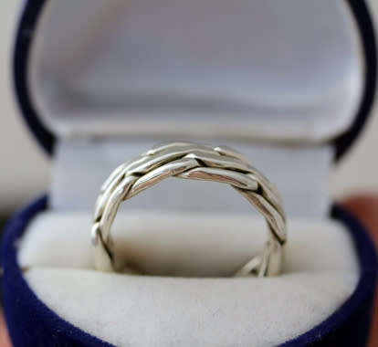 UNUSUAL HANDCRAFTED BASKET WEAVE MEXICAN STERLING SILVER RING. 925. HEAVY 8,64 grams!