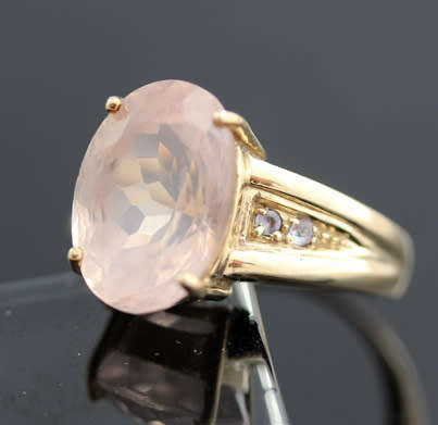 LARGE VINTAGE NATURAL ROSE QUARTZ & TANZANITE 9CT YELLOW GOLD RING. BIRMINGHAM ASSAY. HEAVY 5,69g