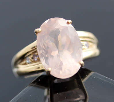 LARGE VINTAGE NATURAL ROSE QUARTZ & TANZANITE 9CT YELLOW GOLD RING. BIRMINGHAM ASSAY. HEAVY 5,69g