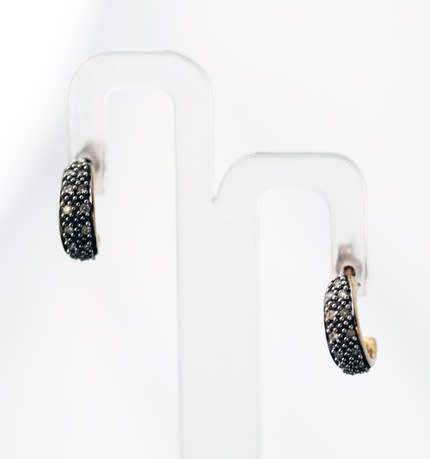 ELEGANT VINTAGE DIAMOND 9CT YELLOW GOLD EARRINGS. HALLMARKED ENGLISH GOLD, BIRMINGHAM ASSAY