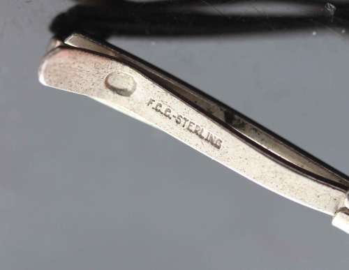 VINTAGE MAN'S "TEASPOON" CRAFT SOLID STERLING SILVER TIE CLIP. Hallmarked sterling
